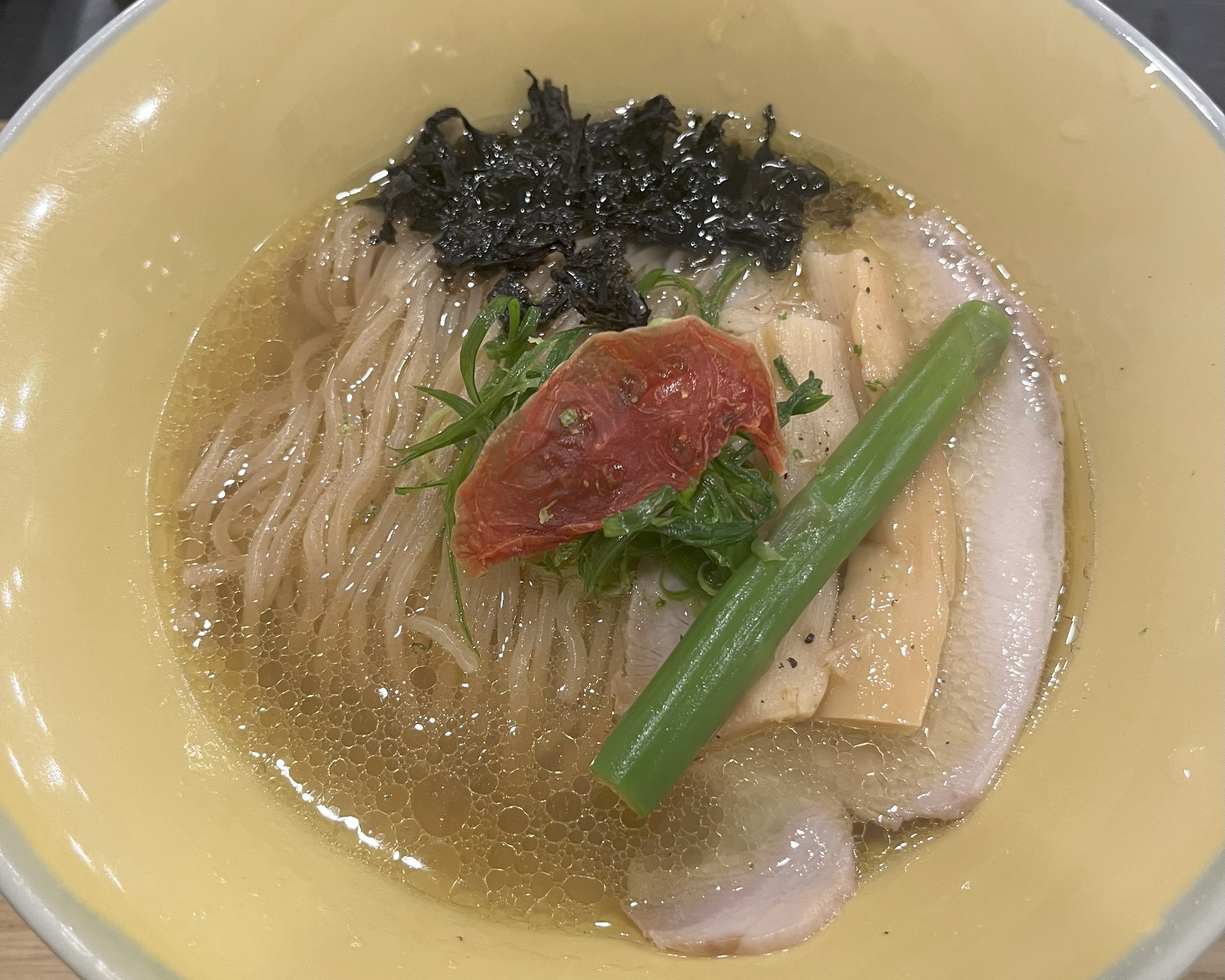ハチの中華そば